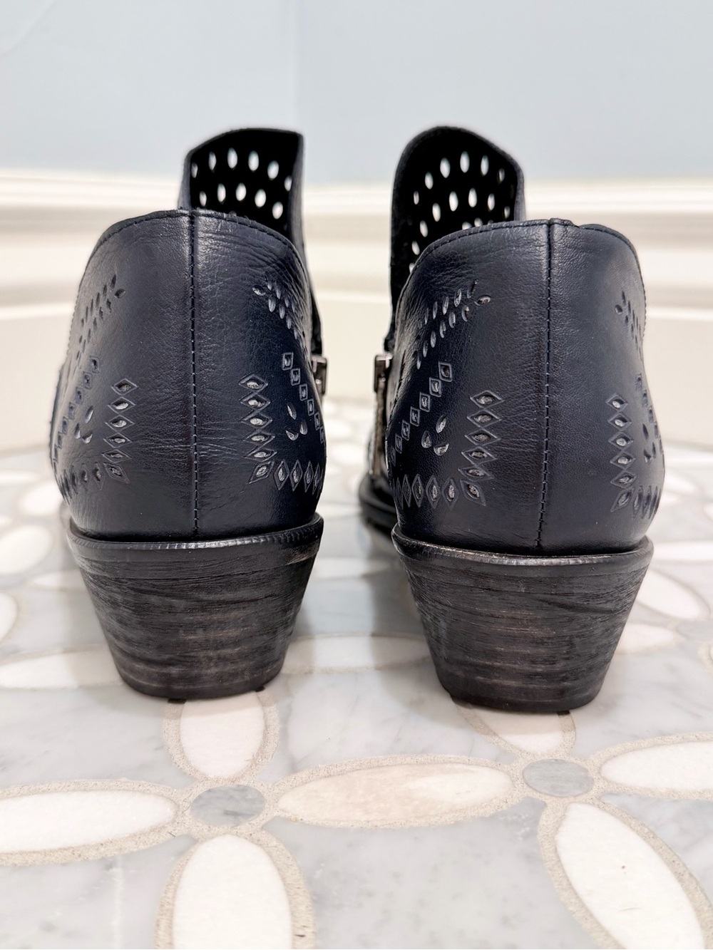 Veracruz Artisans Navy Blue Laser Cut Perforated Leather Booties - Size 40 - Picture 6 of 12